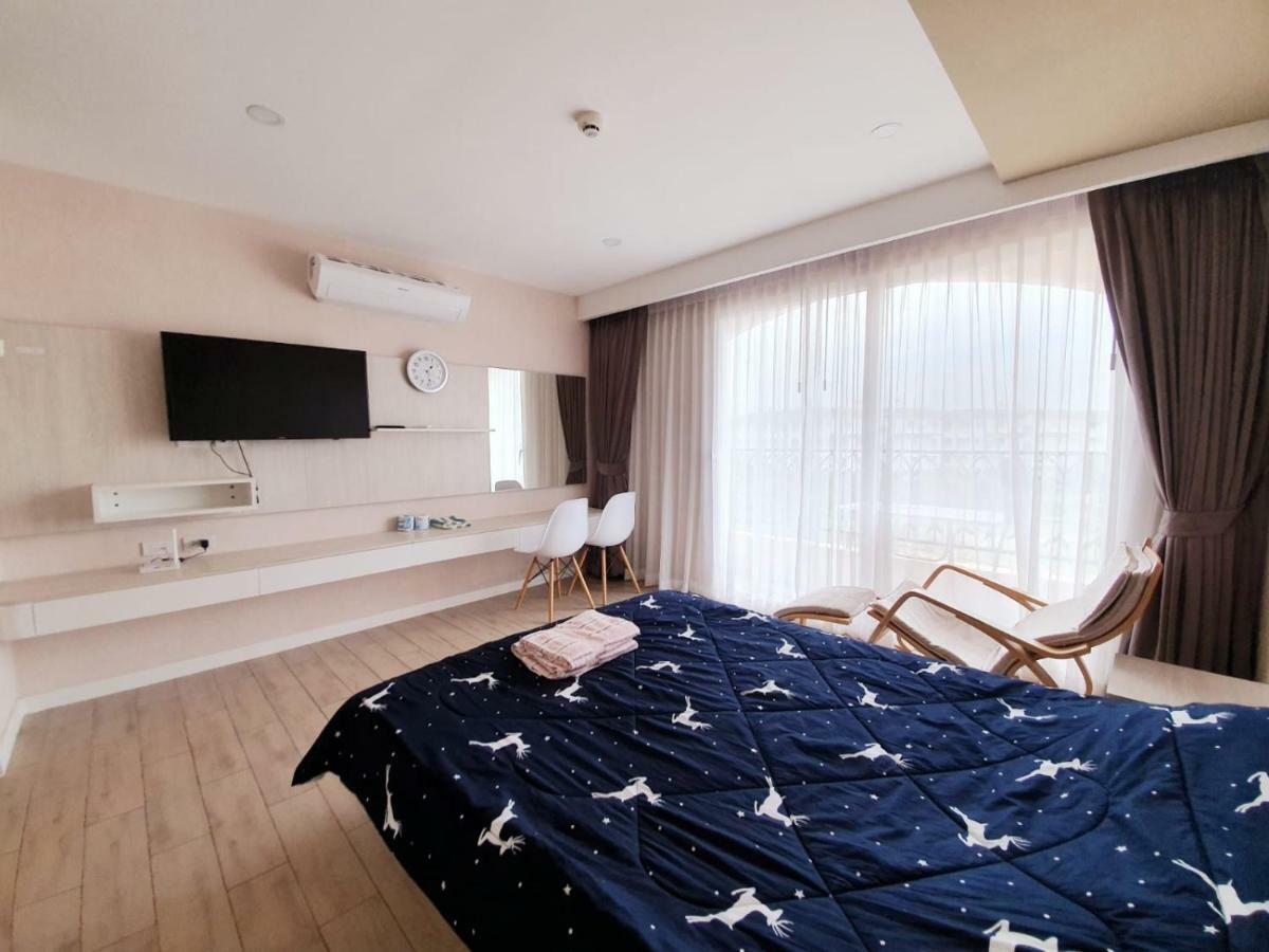 Seven Seas Condo By Dmitrii Джомтиен Бийч Екстериор снимка